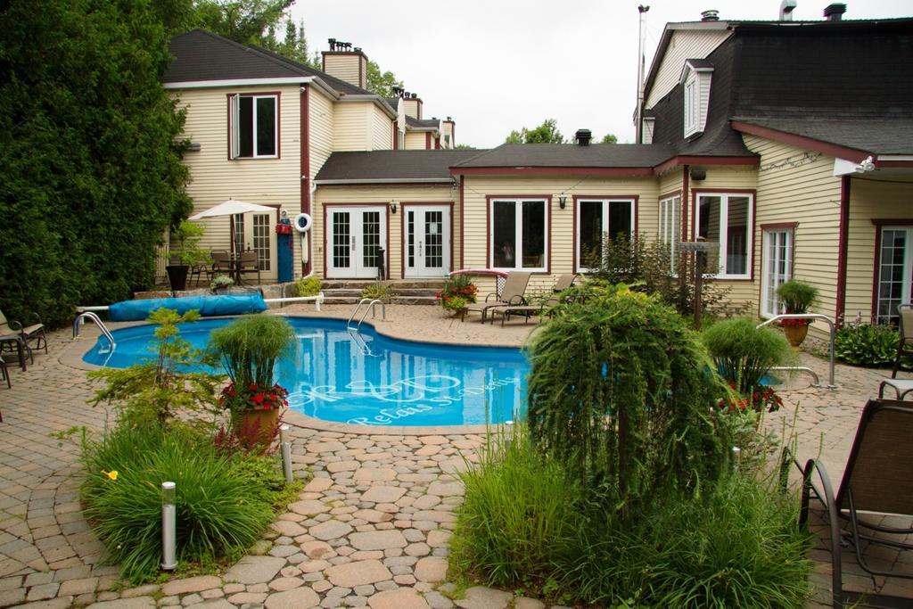 Hotel Relais St-Denis Saint-Sauveur-des-Monts Zewnętrze zdjęcie