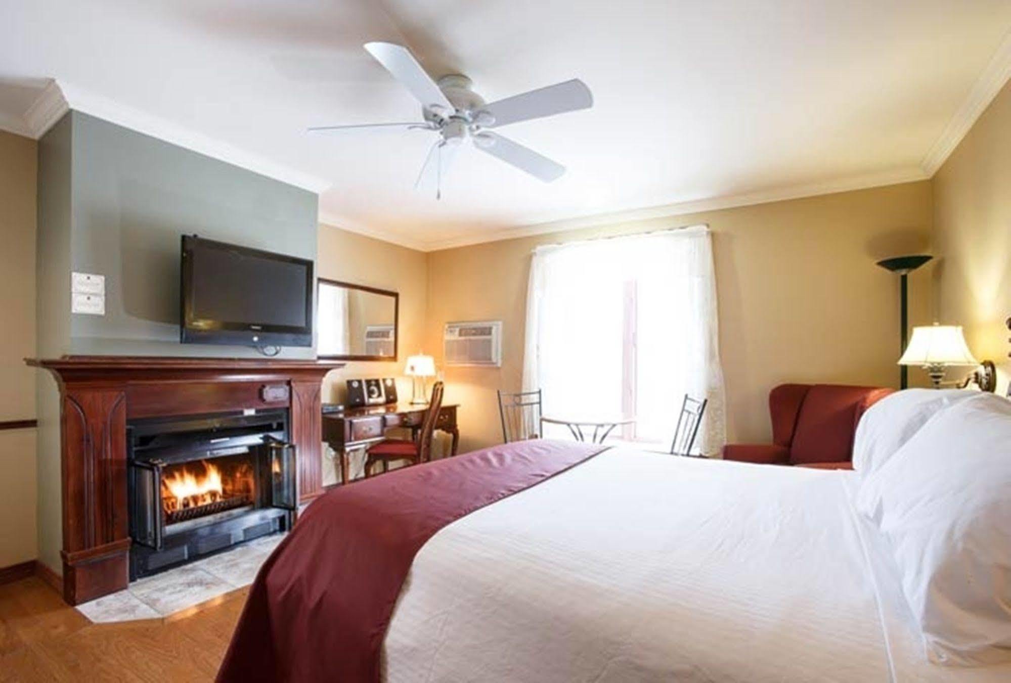 Hotel Relais St-Denis Saint-Sauveur-des-Monts Zewnętrze zdjęcie